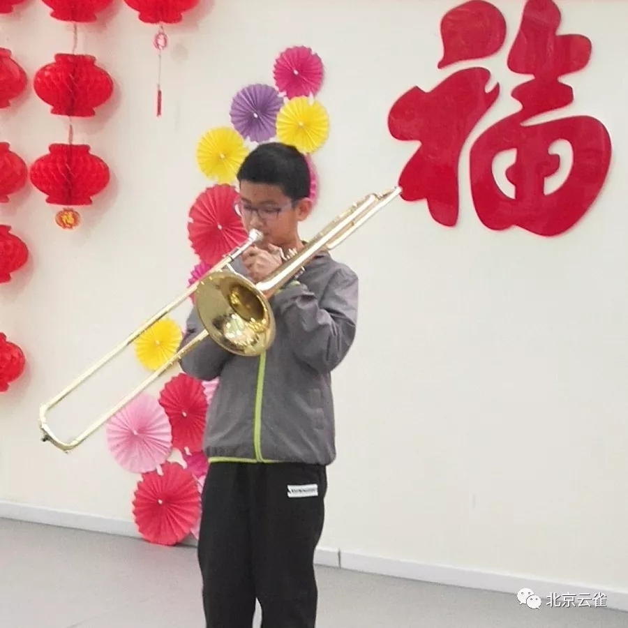 北京云雀"爱闪亮艺术团-长号独奏《友谊地久天长》